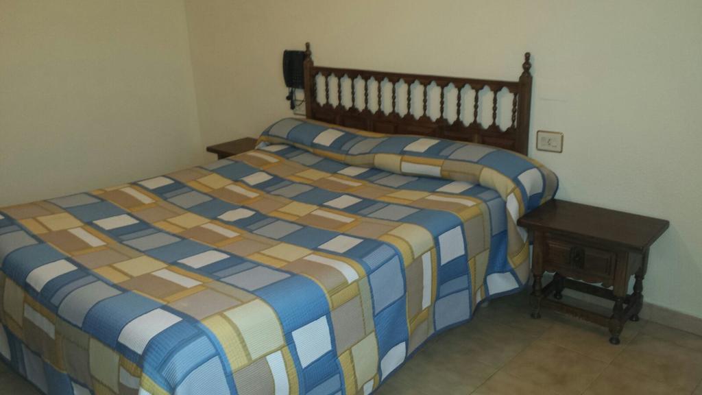 Hostal Botafumeiro Mota del Marqués Eksteriør billede